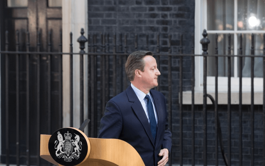 LONDON, ENGLAND - JUNE 24:  British Prime Minister David Cameron resigns on the steps of 10 Downing Street on June 24, 2016 in London, England. The results from the historic EU referendum has now been declared and the United Kingdom has voted to LEAVE the European Union.  (Photo by Matt Cardy/Getty Images)