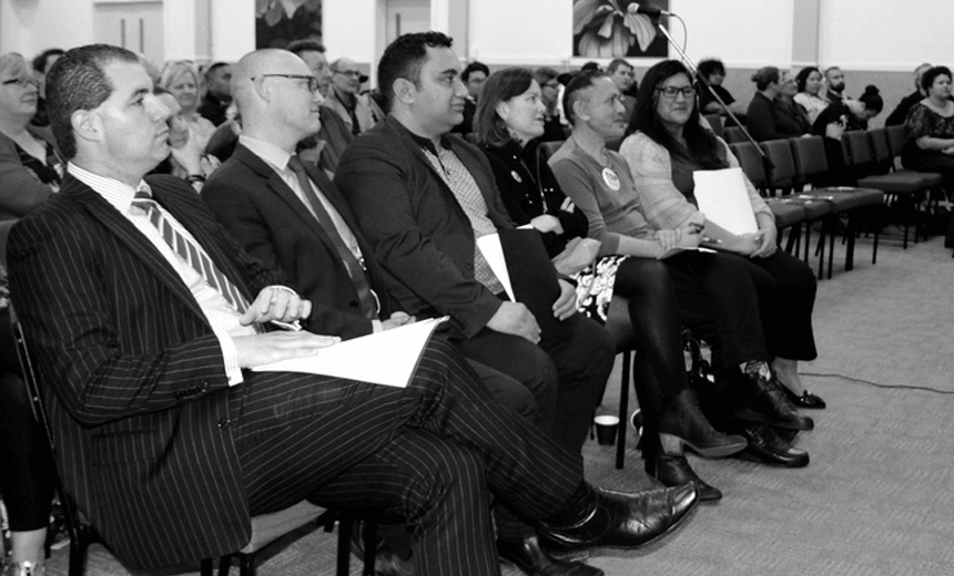 POLITICIANS AT THE MENTAL HEALTH & ADDICTIONS FORUM IN AUCKLAND. L-R: JAMI-LEE ROSS (NATIONAL), DAVID CLARK (LABOUR), JULIAN PAUL (NZ FIRST), JULIE ANNE GENTER (GREENS), MIKA HAKA (TOP), CINNAMON WHITLOCK (MAORI PARTY) / (SOURCE: NEESHA BREMNER/CHANGING MIND 
