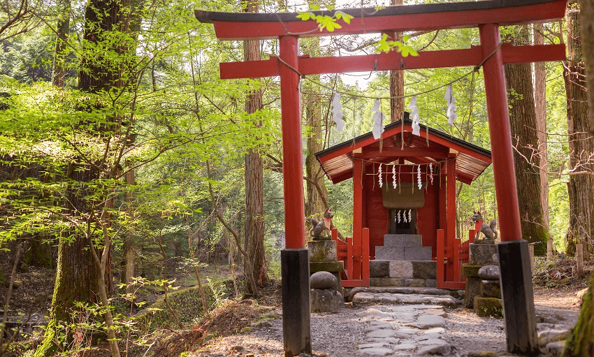 Communication in Japan aims to create safe spaces with the key goal of stopping others from losing face, Steven Moe writes. (Photo: Getty). 
