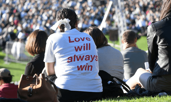 Wellington Vigil held at the Basin Reserve (Photo: Elias Rodriguez/Getty Images) 
